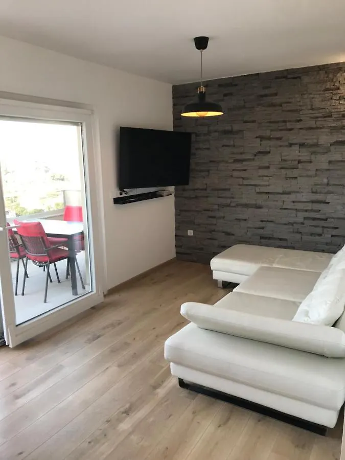 Apartments Jelka Banjol
