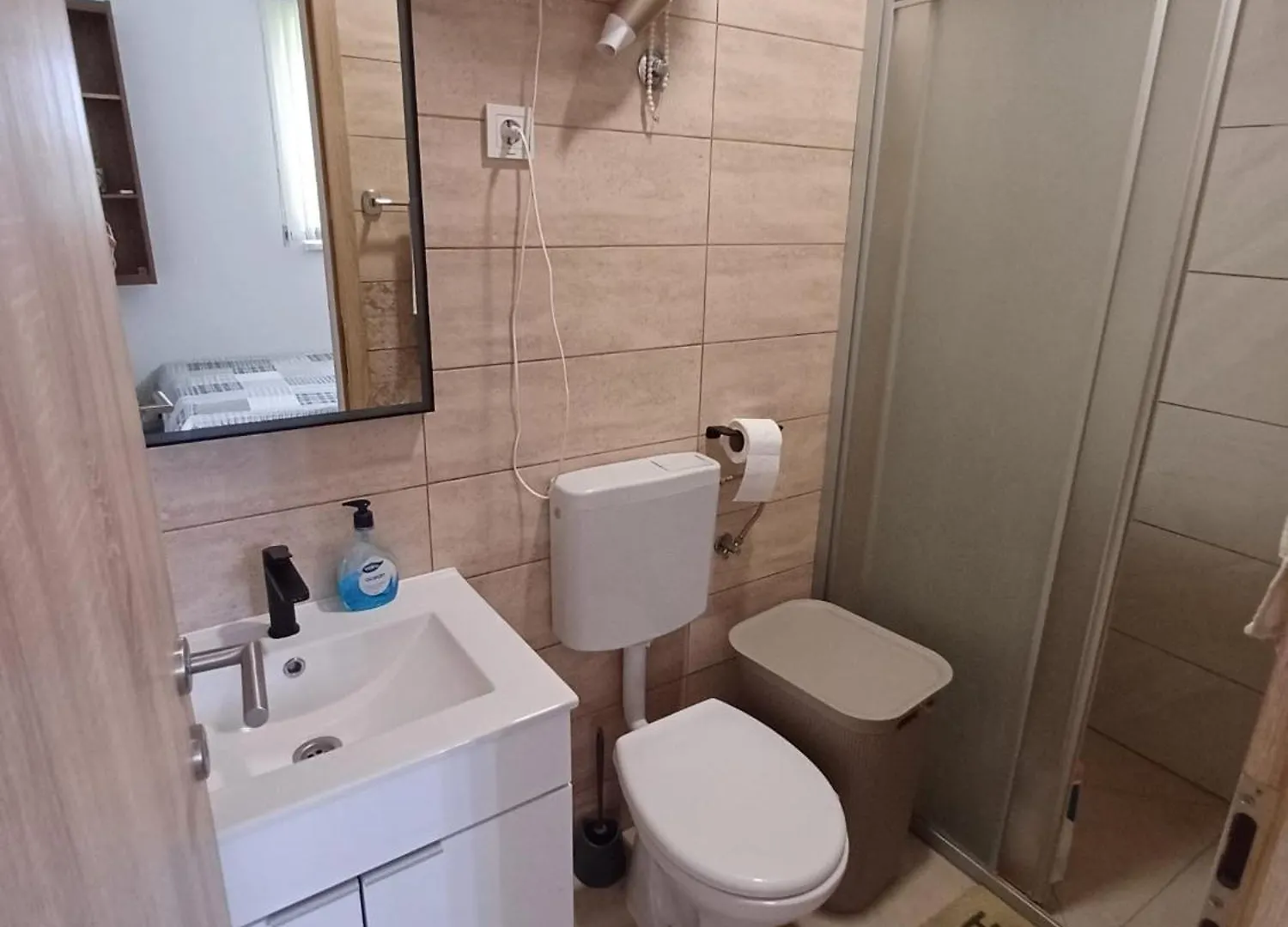 Apartments Jelka Banjol