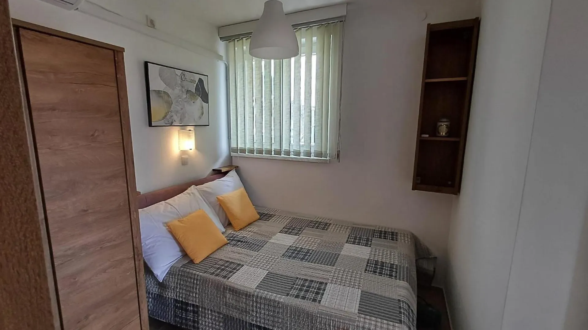 Apartments Jelka Banjol