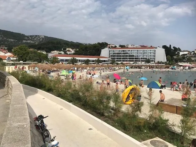 Apartments Jelka Banjol