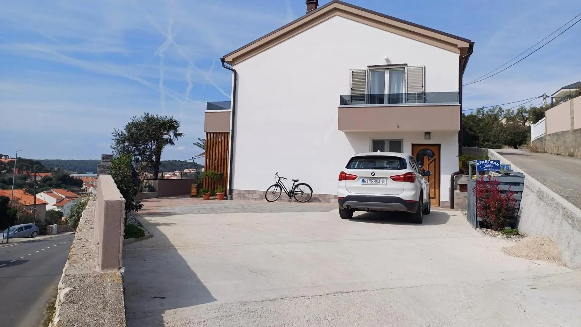 Apartments Jelka Banjol
